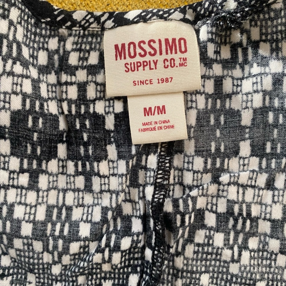 Mossimo Supply Co. Black and White Patterned Camisole,Old Navy black top - Picture 5 of 13